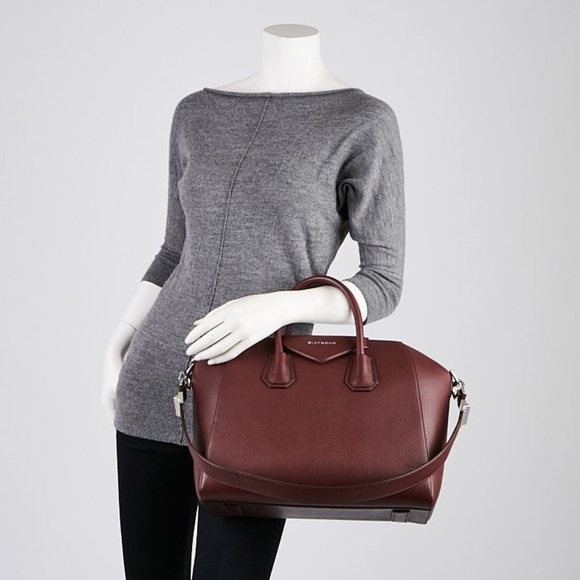 Givenchy Handbags - GIVENCHY 'Medium Antigona' Leather Satchel